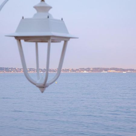 " Nid D'Amour " Evasion De Reve - Pieds Dans L'Eau Face A La Mer Cannes Buitenkant foto